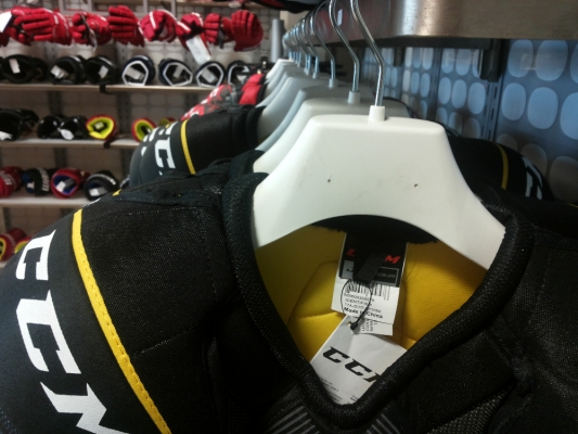 Příprava k otevření sport shopu_6